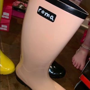 Sadie Roberts rain boots